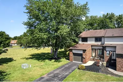 31 Chelsea Cir, Raritan Township, NJ 08822 - Photo 26
