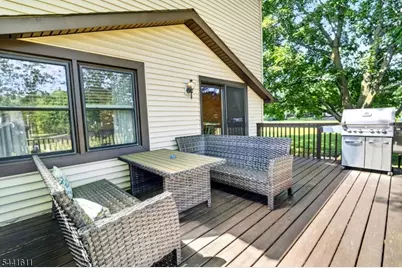 31 Chelsea Cir, Raritan Township, NJ 08822 - Photo 24