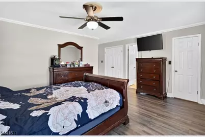 31 Chelsea Cir, Raritan Township, NJ 08822 - Photo 16