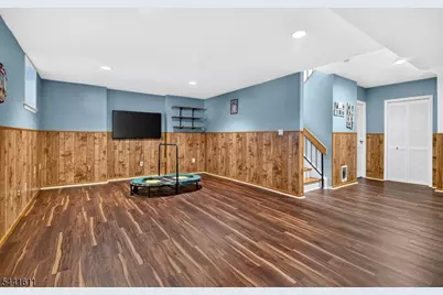 31 Chelsea Cir, Raritan Township, NJ 08822 - Photo 22