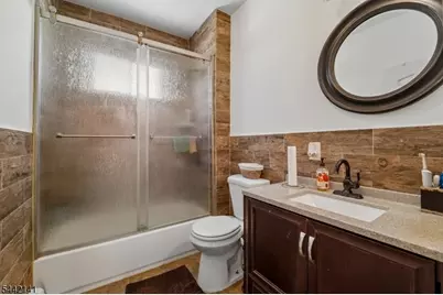 114 Melrose Ave, Irvington, NJ 07111 - Photo 16