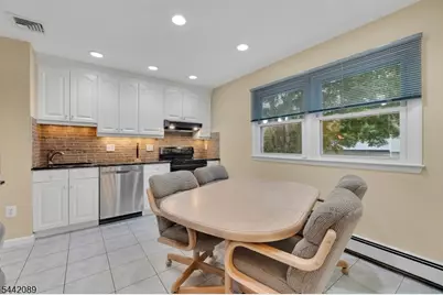 90 James St, Parsippany, NJ 07950 - Photo 18