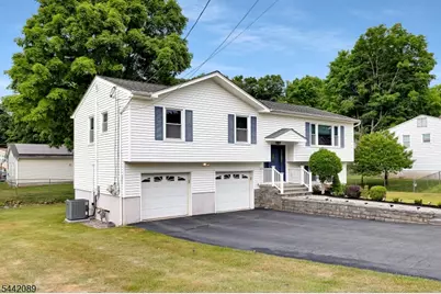 90 James St, Parsippany, NJ 07950 - Photo 2