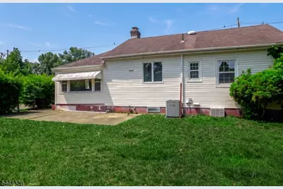200 Baker St, Dover, NJ 07801 - Photo 18