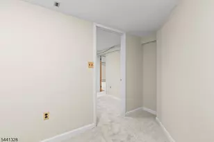 200 Baker St, Dover, NJ 07801 - Photo 14