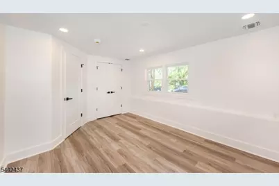 13 Arverne Rd, West Orange Township, NJ 07052 - Photo 16