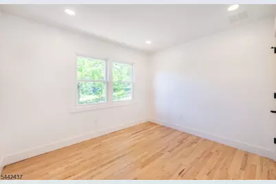 13 Arverne Rd, West Orange Township, NJ 07052 - Photo 12