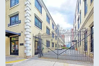 518-536 Gregory Ave #C405, Weehawken, NJ 07086 - Photo 2
