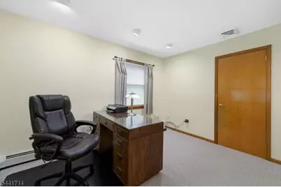 350 Greenbrier Ct, Mountainside, NJ 07092 - Photo 22