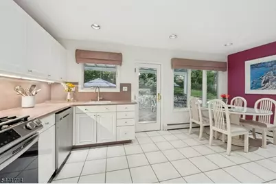 350 Greenbrier Ct, Mountainside, NJ 07092 - Photo 16