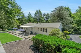 350 Greenbrier Ct, Mountainside, NJ 07092 - Photo 4