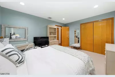 350 Greenbrier Ct, Mountainside, NJ 07092 - Photo 20