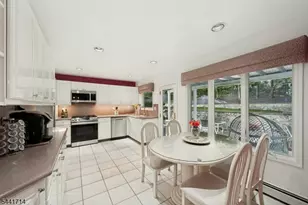 350 Greenbrier Ct, Mountainside, NJ 07092 - Photo 14