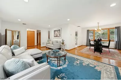 350 Greenbrier Ct, Mountainside, NJ 07092 - Photo 10