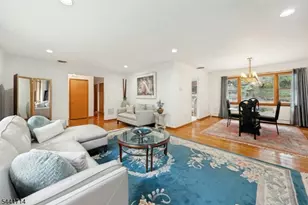 350 Greenbrier Ct, Mountainside, NJ 07092 - Photo 10