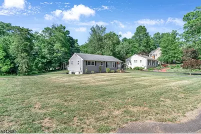 18 North Ave, Bridgewater, NJ 08807 - Photo 8