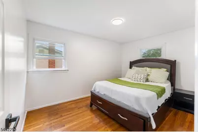 2798 Allen Ave, Union Township, NJ 07083 - Photo 16