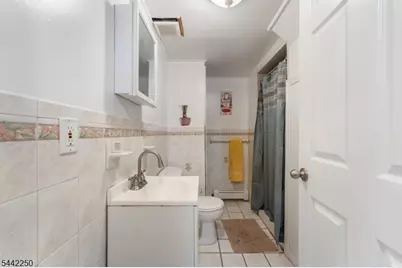 2798 Allen Ave, Union Township, NJ 07083 - Photo 20