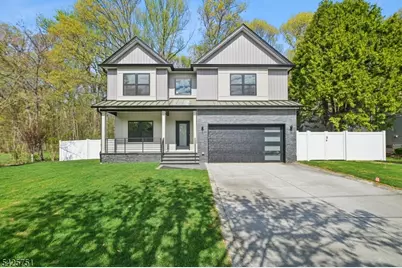 136 Irwin St, Springfield, NJ 07081 - Photo 2
