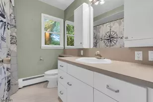 13 Allen St, Flemington, NJ 08822 - Photo 10