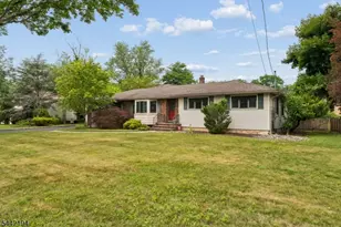 17 Schwinn Dr, Clark Township, NJ 07066 - Photo 24