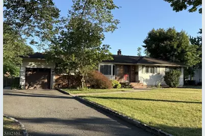 17 Schwinn Dr, Clark Township, NJ 07066 - Photo 1