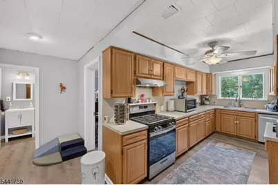 321 Willow Ave, Garwood, NJ 07027 - Photo 16
