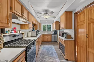 321 Willow Ave, Garwood, NJ 07027 - Photo 14