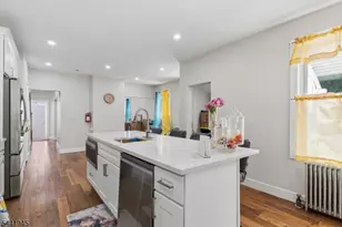 169 Oakwood Pl, Orange, NJ 07050 - Photo 10