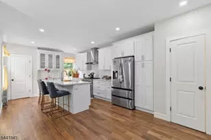 169 Oakwood Pl, Orange, NJ 07050 - Photo 8