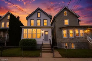 169 Oakwood Pl, Orange, NJ 07050 - Photo 1