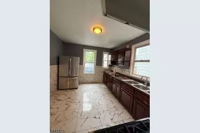 239 S Clinton St #1, East Orange, NJ 07018 - Photo 6