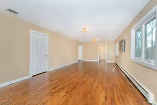 32 Schoolhouse Ln, Mendham Township, NJ 07960 - Photo 12