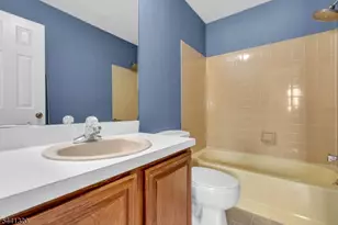 93 Driftwood Dr, Franklin Township, NJ 08873 - Photo 28