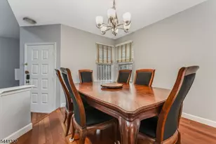 93 Driftwood Dr, Franklin Township, NJ 08873 - Photo 8