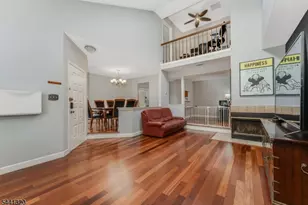 93 Driftwood Dr, Franklin Township, NJ 08873 - Photo 4