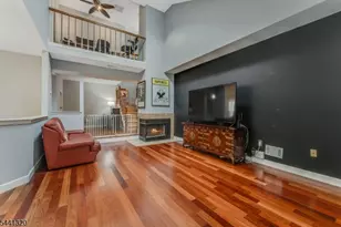 93 Driftwood Dr, Franklin Township, NJ 08873 - Photo 6