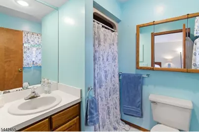 231-4 Grant Ave, Pompton Lakes, NJ 07442 - Photo 10