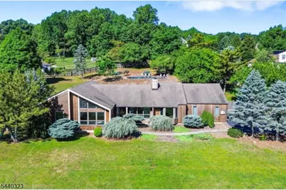 2 Partridge Run, Union Township, NJ 08827 - Photo 1