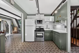 420 Phillips Rd, Vernon, NJ 07422 - Photo 18