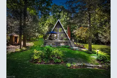 420 Phillips Rd, Vernon, NJ 07422 - Photo 2