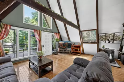 420 Phillips Rd, Vernon, NJ 07422 - Photo 8