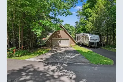 420 Phillips Rd, Vernon, NJ 07422 - Photo 36