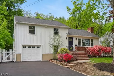 34 Clark St, Summit, NJ 07901 - Photo 2