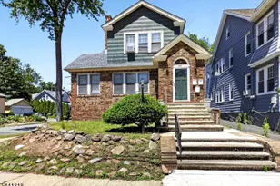 29 Orchard Rd, Maplewood, NJ 07040 - Photo 2