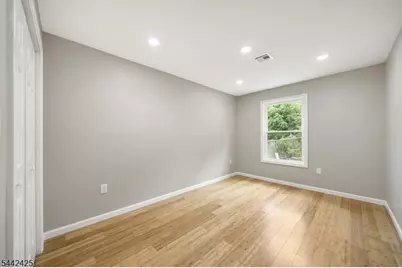 208 N 1st St, Paterson, NJ 07522 - Photo 6