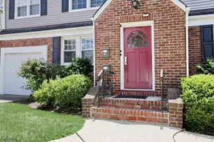 45 Webster St, Ridgefield, NJ 07660 - Photo 2