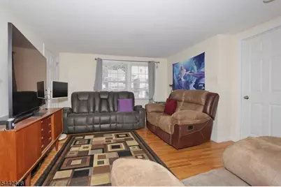 45 Webster St, Ridgefield, NJ 07660 - Photo 22
