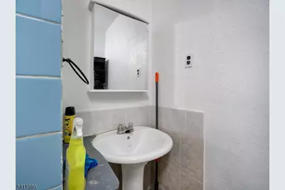 115 Madison Ave #2, Elizabeth, NJ 07201 - Photo 16
