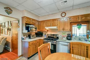 79 Dewitt Ave, Belleville, NJ 07109 - Photo 6